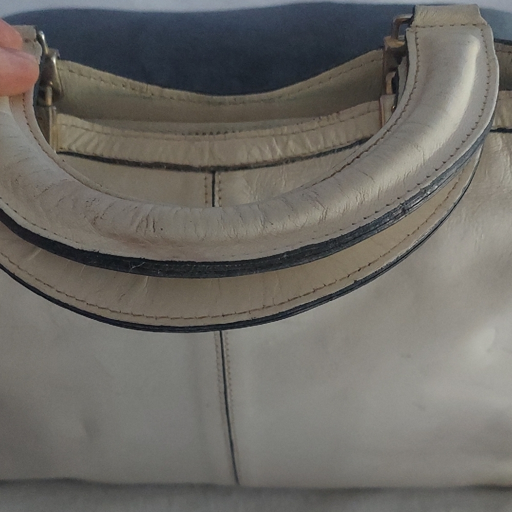 3 For $12 Cream Womens Handbag - Picture 6 of 16